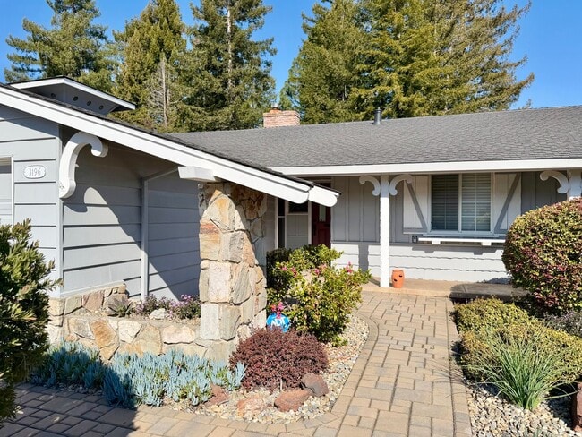 Building Photo - 3 Bedroom 2 Bathroom Single Level Napa Brown's Valley Home