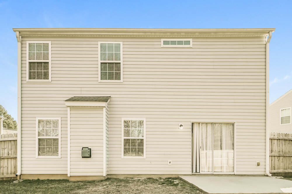 Building Photo - 1001 Omaha Dr