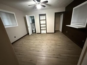 Building Photo - 1032 24th Ave