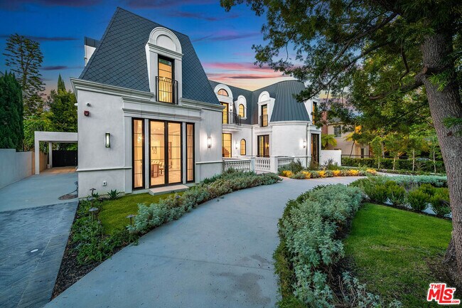 Building Photo - 616 N Alpine Dr