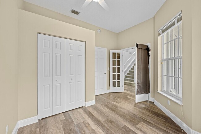 Building Photo - 3033 SE Brierwood Pl