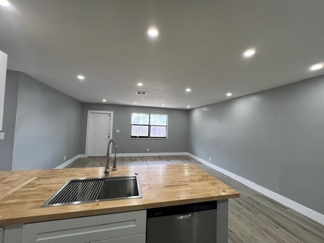 Building Photo - 5415 NW 22nd St