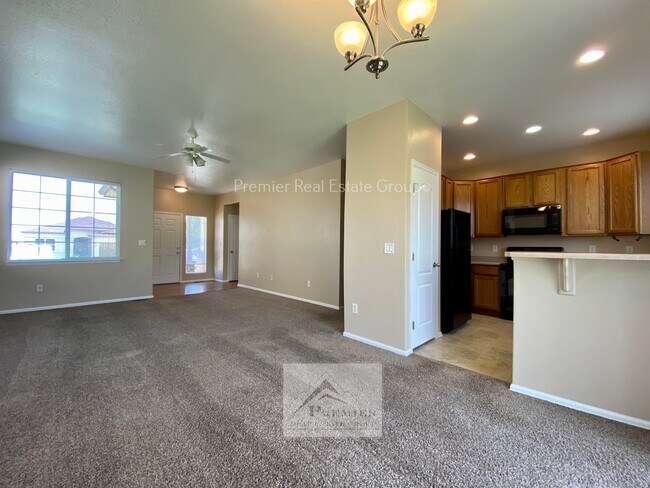 Building Photo - 7630 Duck Hawk Pl