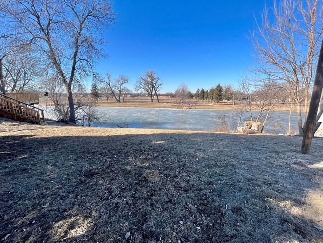 Building Photo - 3 Bed/2 Bath Lakefront Rental Home in Sioux Falls!