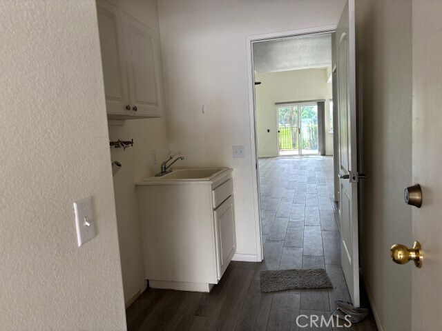 Building Photo - 904 Bergamo Ave