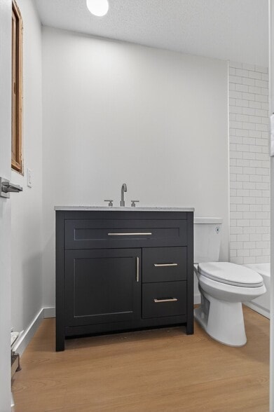 Building Photo - 1975 Central Ave