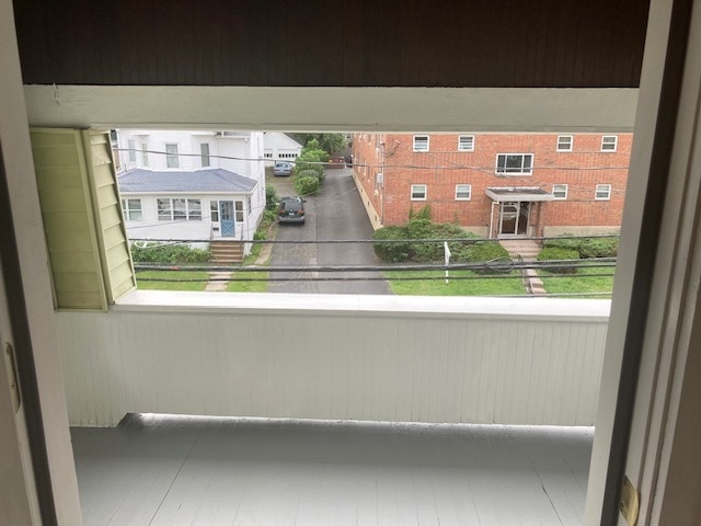 Front Porch - 28 Oakwood Ave