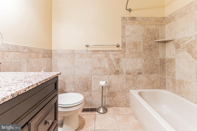 Building Photo - 48 Stonehurst Ct