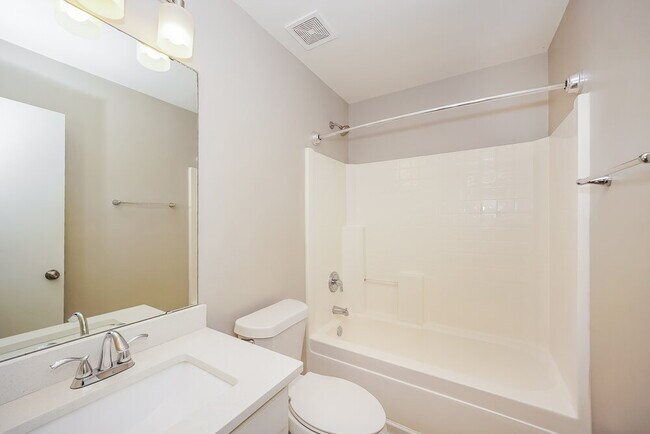 Building Photo - 125 Camforth Dr