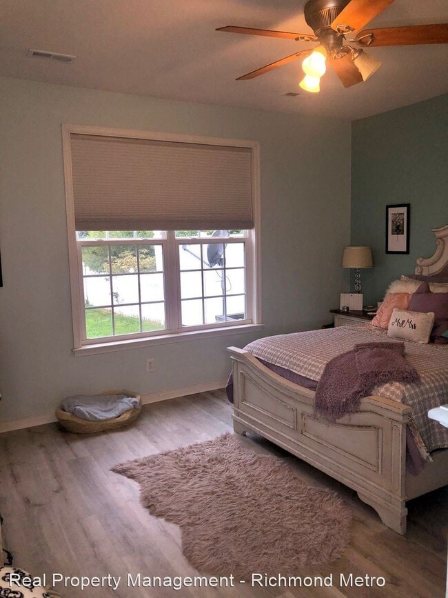 Building Photo - 8847 Providence Knoll Mews