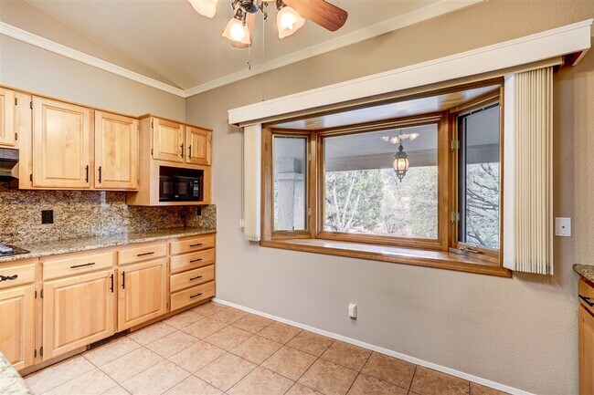 Building Photo - Executive Home in The Ranch - 4 bed 3 bath