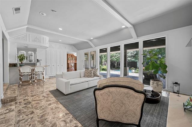 Building Photo - 6938 Pemberton Dr