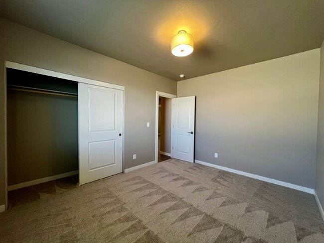 Building Photo - Non-Refundable & Security Deposit Total: $2950.00