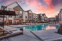 Building Photo - 2403 Mall Dr