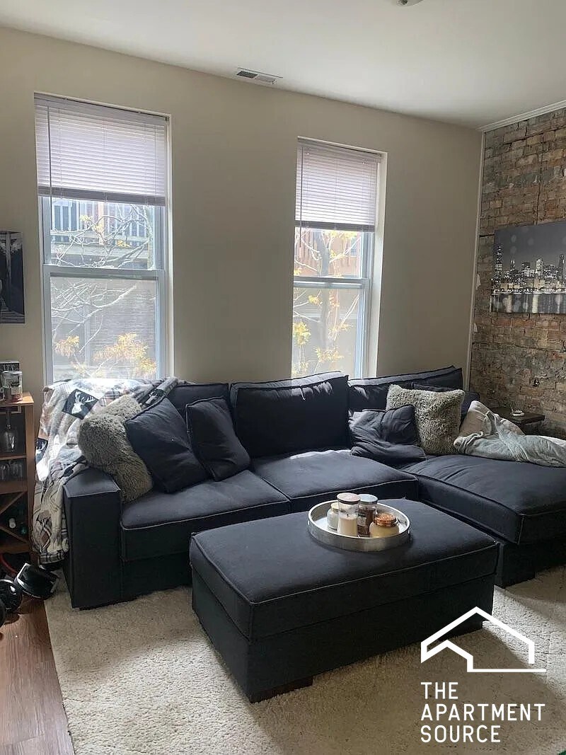 Building Photo - 1738 W Huron St