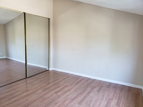 ceilings closet in main bedroom - 3565 Linden Ave