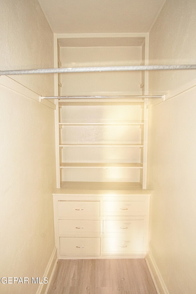 Building Photo - 1419 Wyoming Ave