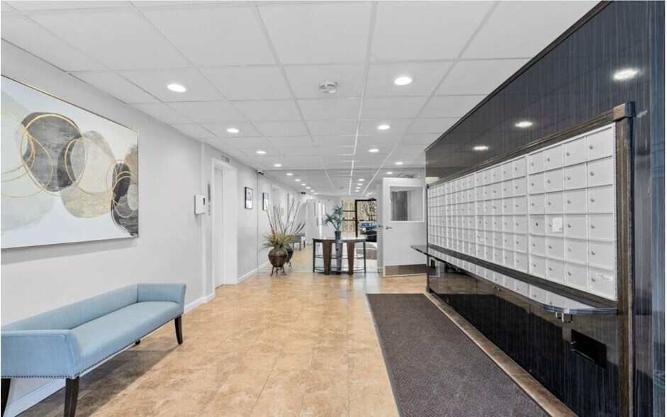 Building Photo - 50 Broadlawn Park
