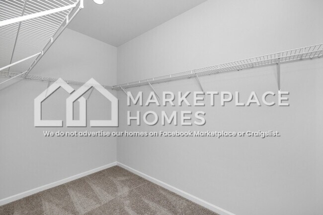 Building Photo - 14773 Mountain Strm Dr