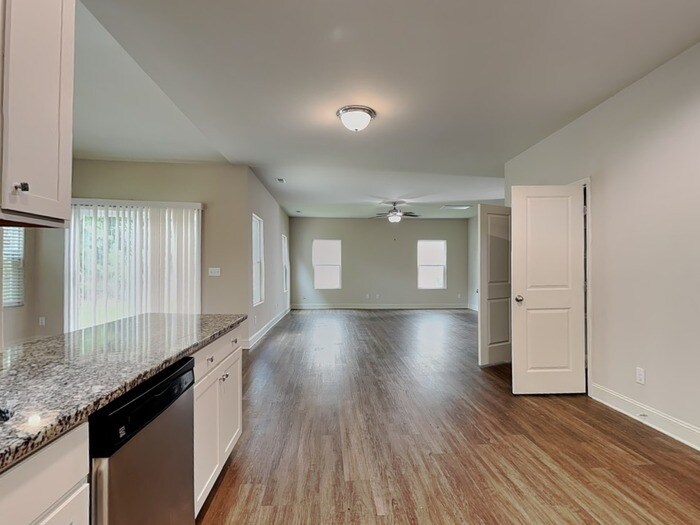 Building Photo - 3636 Massey Ridge Ct