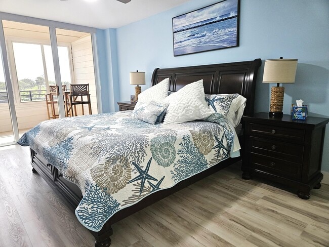 Building Photo - 1357 NE Ocean Blvd