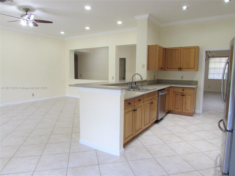Building Photo - 3851 Falcon Ridge Cir