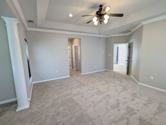 Building Photo - Impeccably maintained SFH in Clarksburg re...