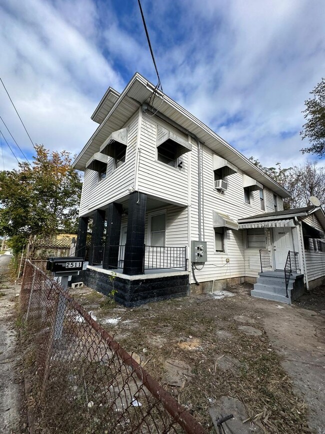 Building Photo - 2511-2513 Market St