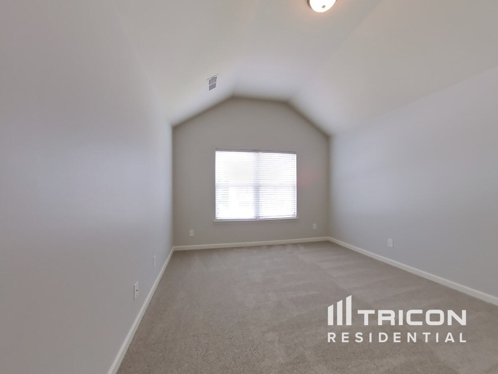 Building Photo - 4627 Town Manor Dr