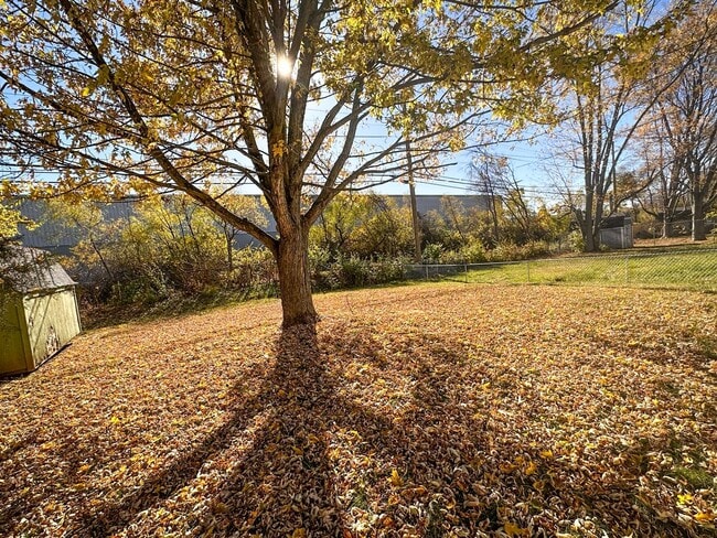 Building Photo - 8415 E 34th St