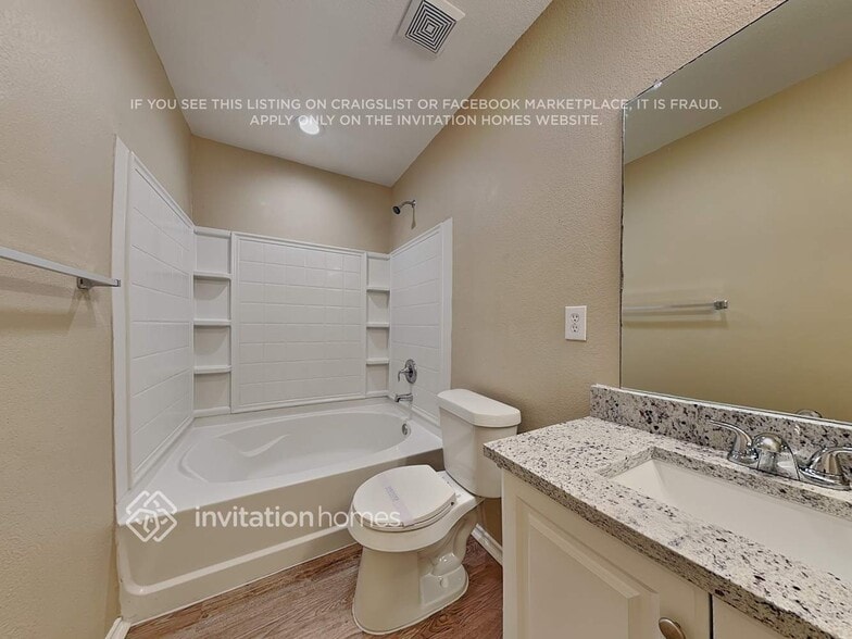 Building Photo - 1852 Village Park Trail