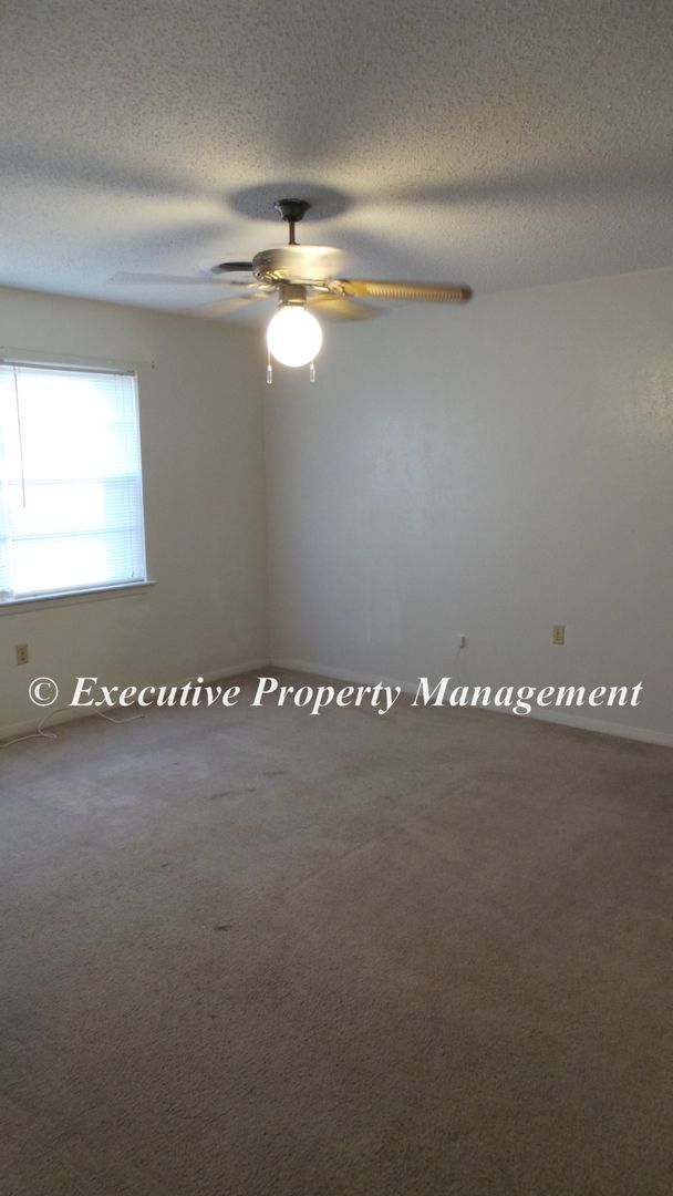 Building Photo - 7544 FM 2657
