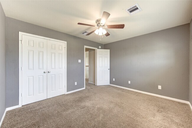 Building Photo - 15727 Whisper Woods Dr