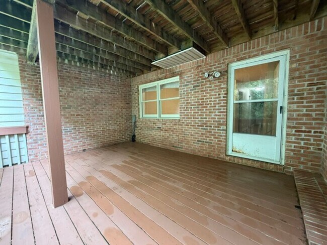 Building Photo - 3 or 4 Bedroom / 3.5 Bath Condo Kingsport, TN 37663
