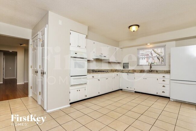 Building Photo - 13235 Delft Dr