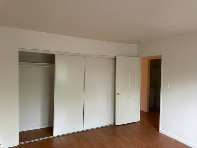 Building Photo - 126 Jamestown St
