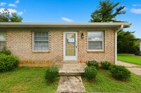 Building Photo - 3215 Aqueduct Dr