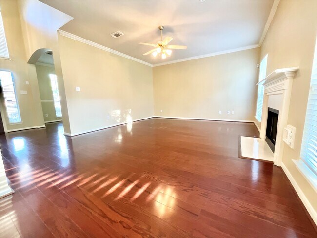 Building Photo - 17607 W Copper Lakes Dr