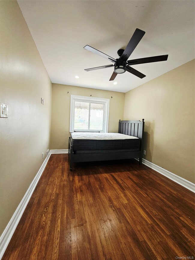 Building Photo - 2082 Pitman Ave