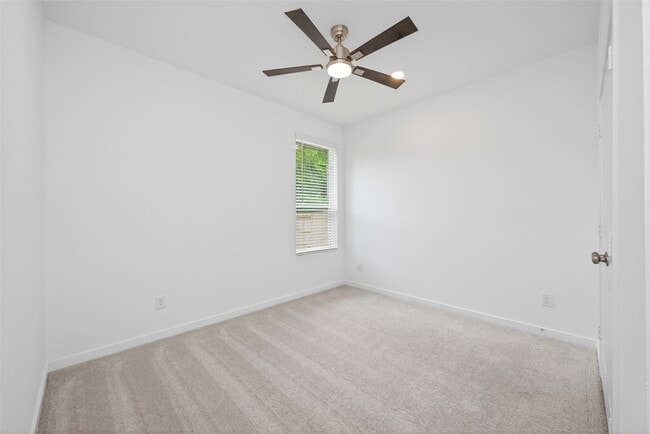 Building Photo - 13071 Pne Trace St