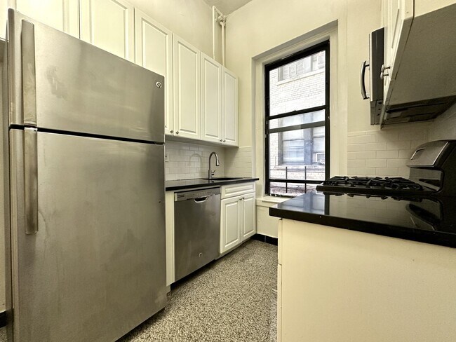 Floorplan - 664 West 163rd Street