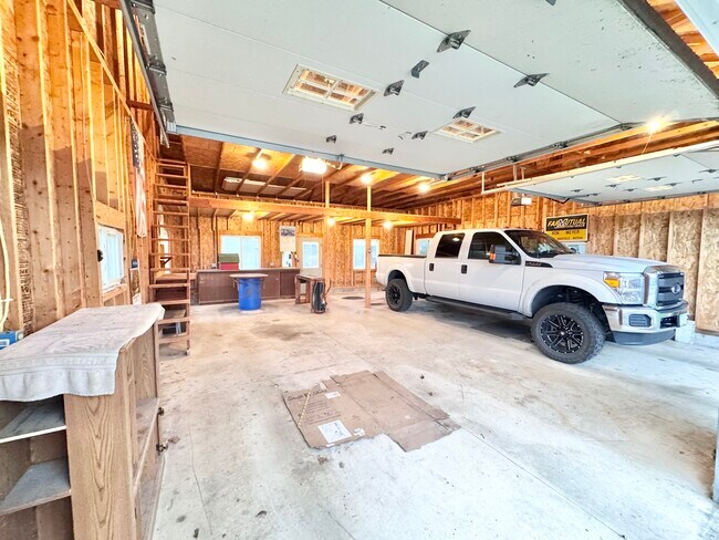 Building Photo - 308 South St