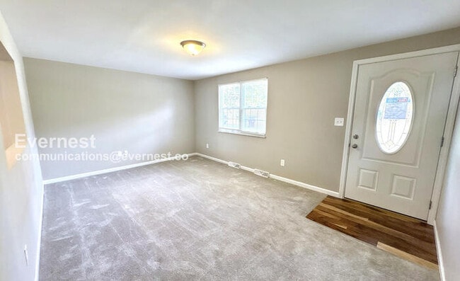 Building Photo - 588 Catskill Dr