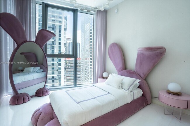 Building Photo - 300 Biscayne Blvd Way