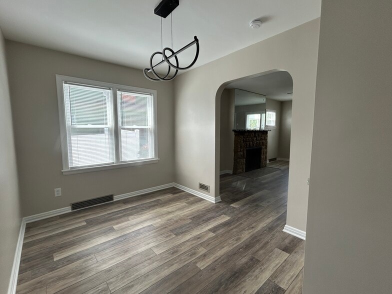 Dining Room with cute overhead lighting - 3117 Parkside Rd
