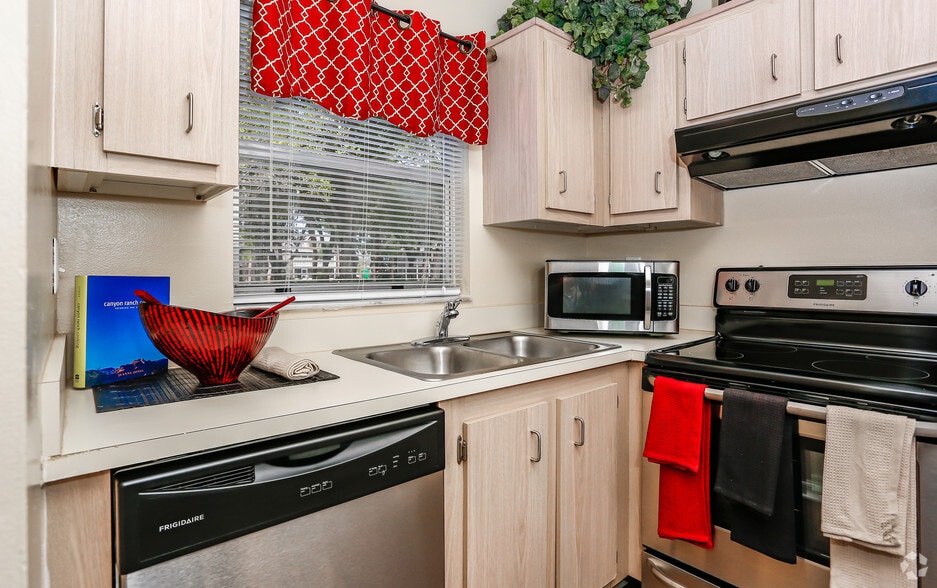 Interior Photo - Woodhaven