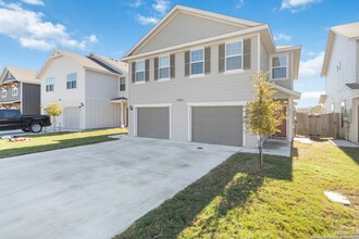 Building Photo - 13822 Enzo Gate