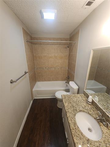 Building Photo - 208 Cambridge Dr