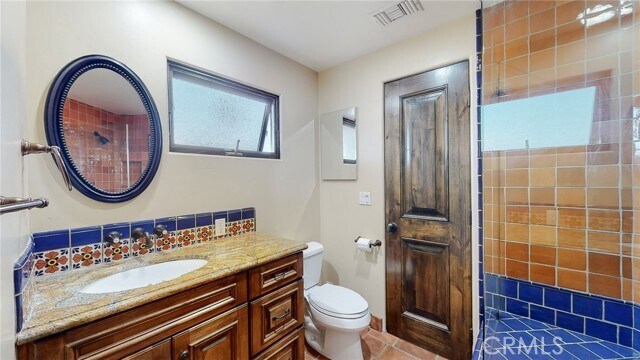 Building Photo - 227 Pso De Granada