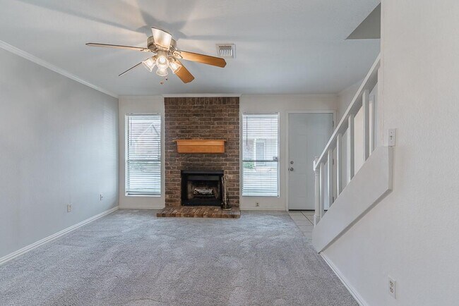Building Photo - 14020 Schroeder Rd